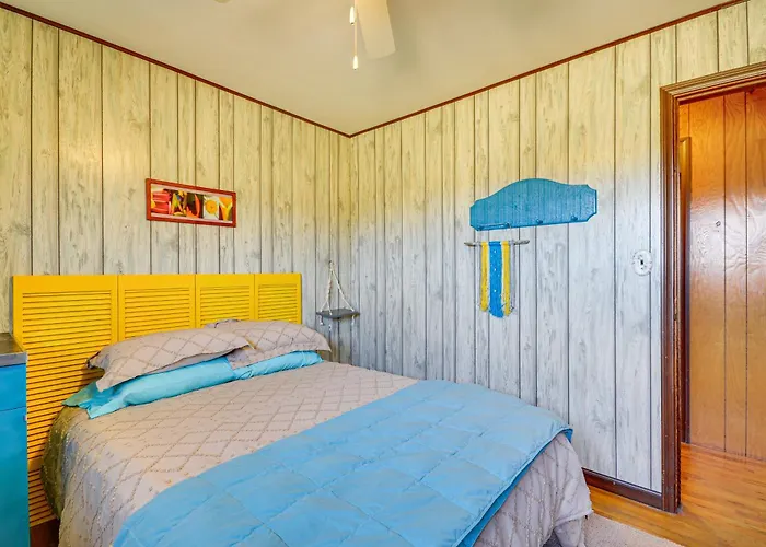 1 Mi To Hot Springs State Park: Rustic Wyoming Gem Holiday home